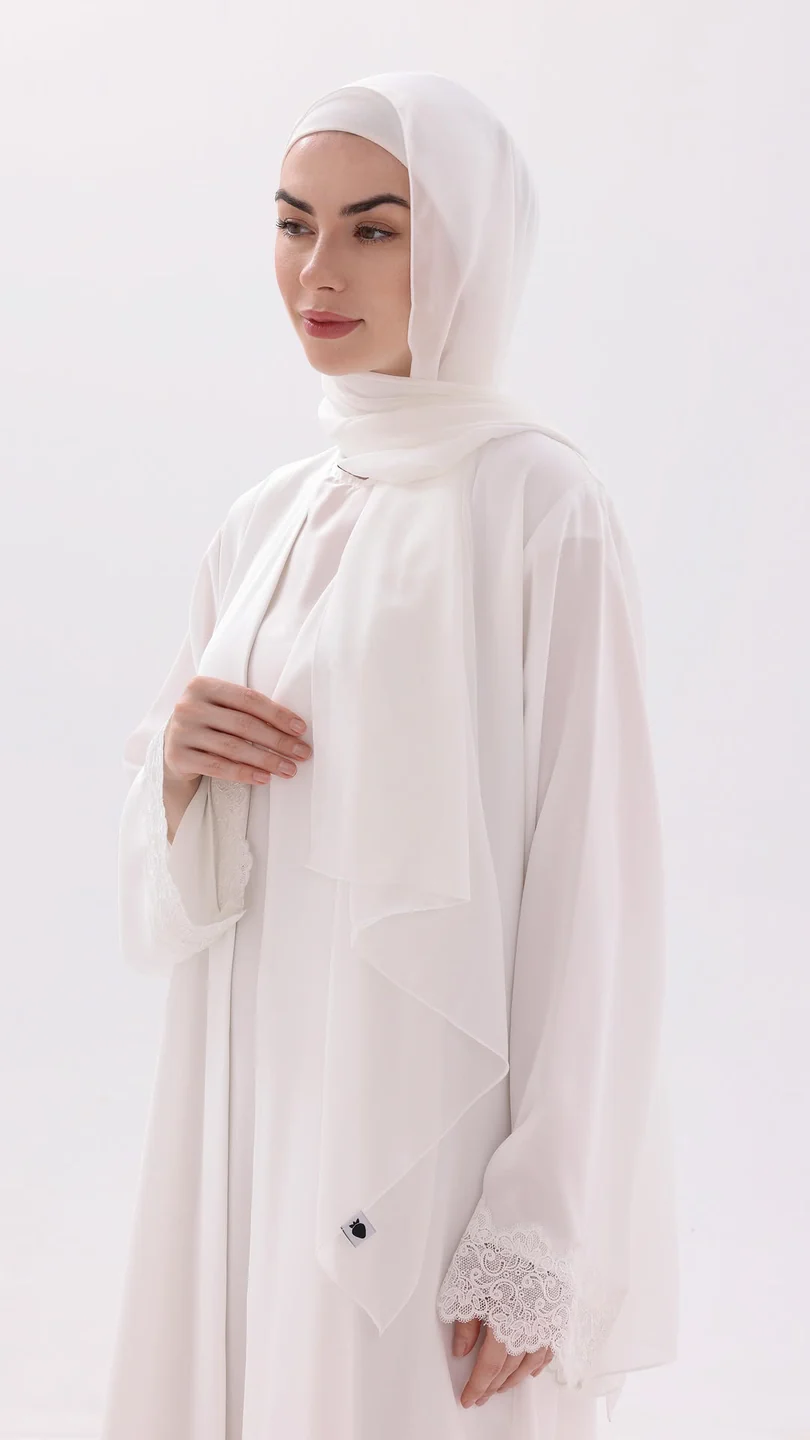 Fashion film in white from the founder’s portfolio